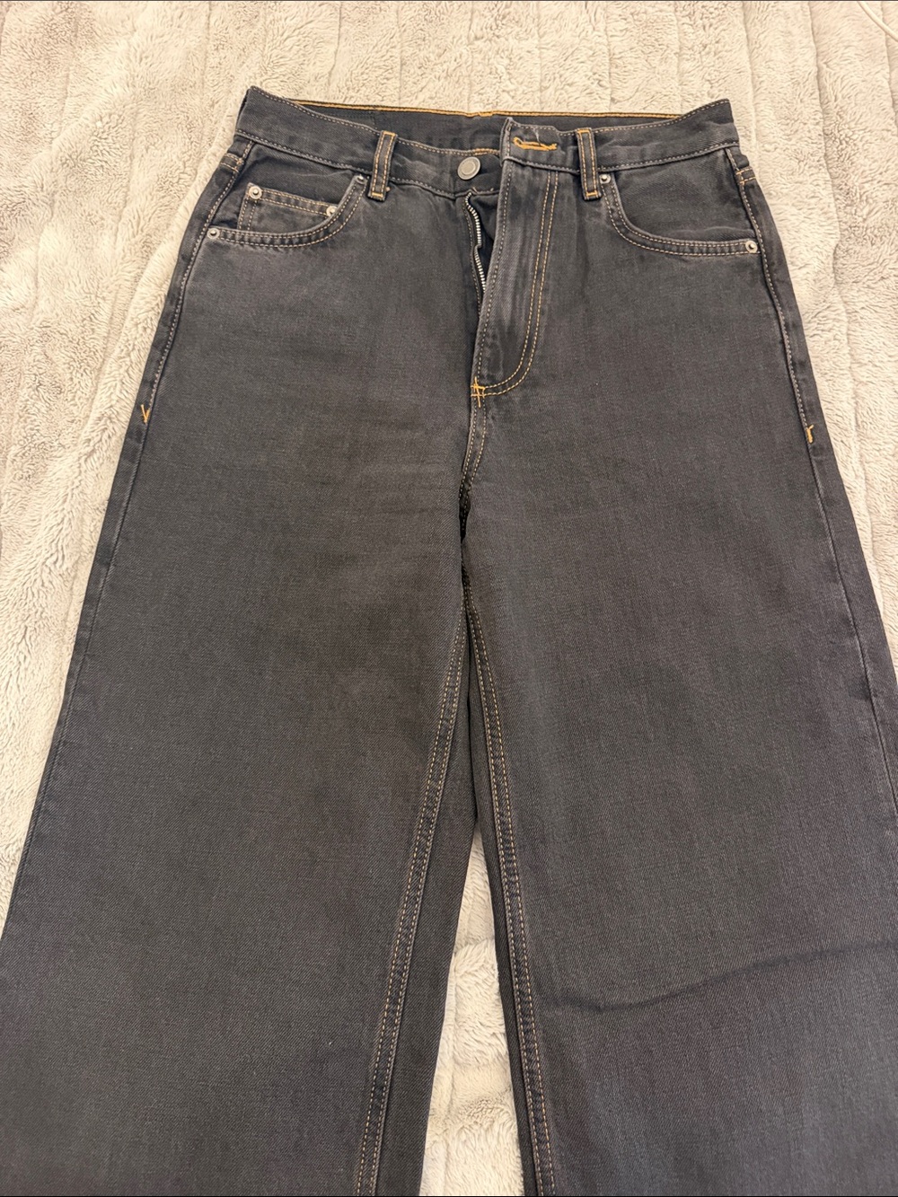 Zara Women's Straight Leg Jeans in Washed Charcoal with Contrast Stitching